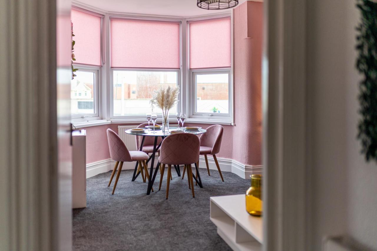 Charles Alexander Short Stay - Botanical House Cleveleys Esterno foto